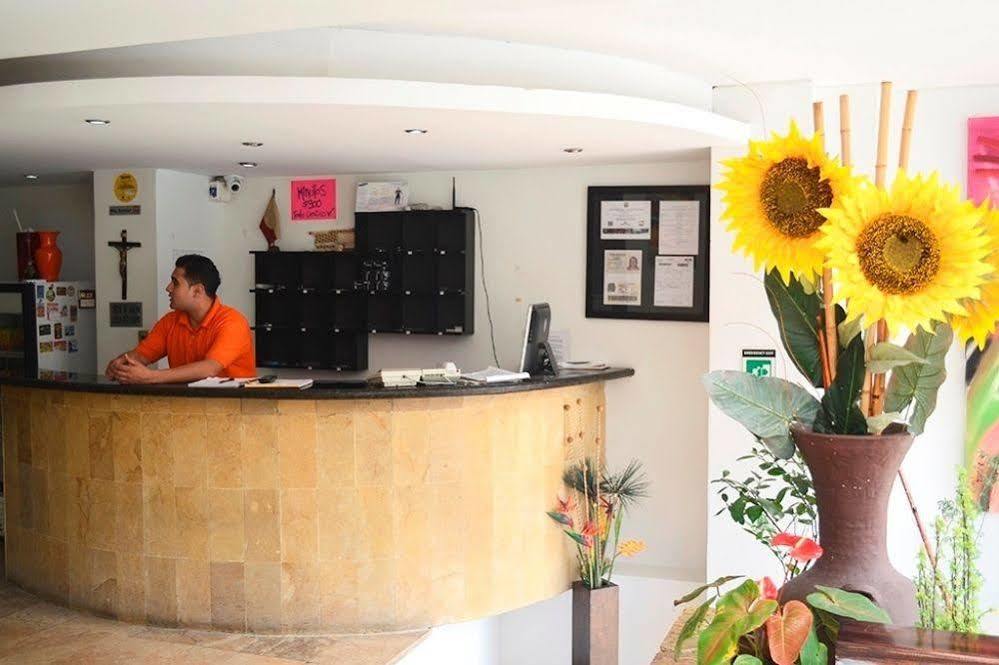 Hotel Ayenda Casa Blanca Laureles 3*