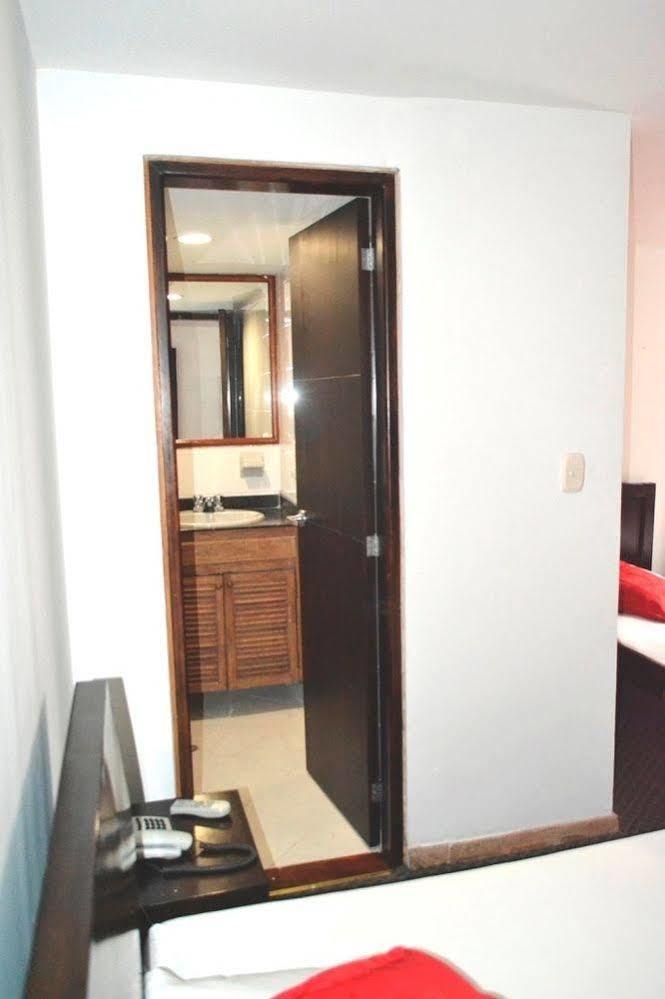 Hotel Ayenda Casa Blanca Laureles Medellín