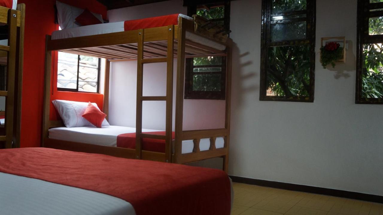 El Jardin De La 10 Pensión Medellín