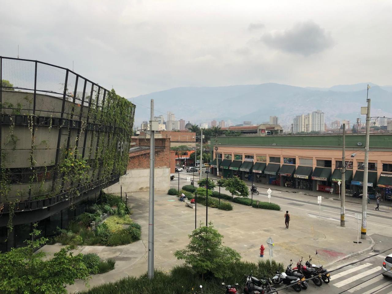 Plaza Mayor 3* Medellín