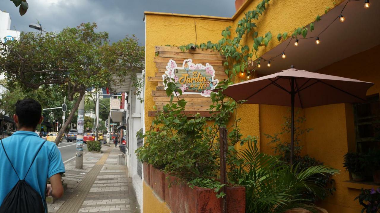 Pensión El Jardin De La 10 2*