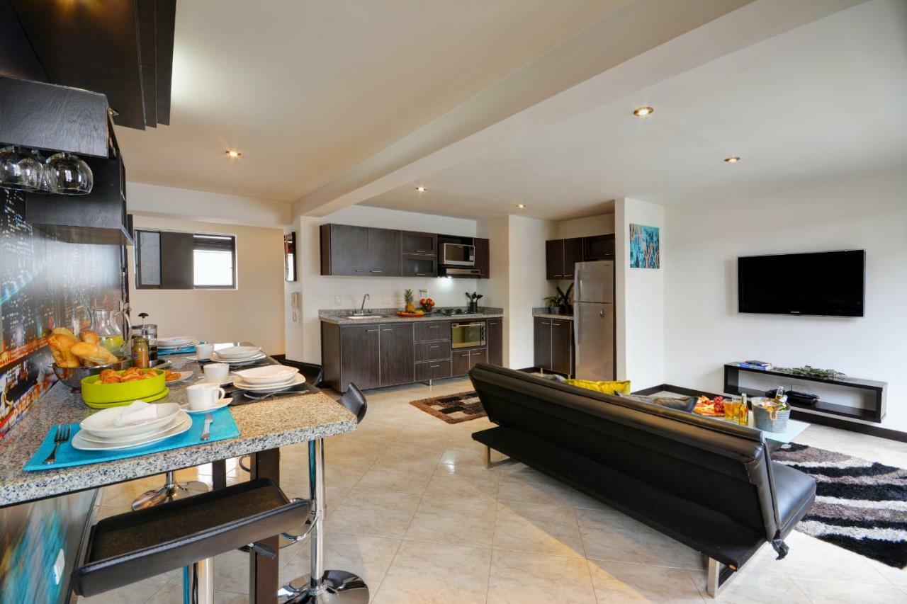 Poblado Suites By Lifeafar Apartamento Medellín