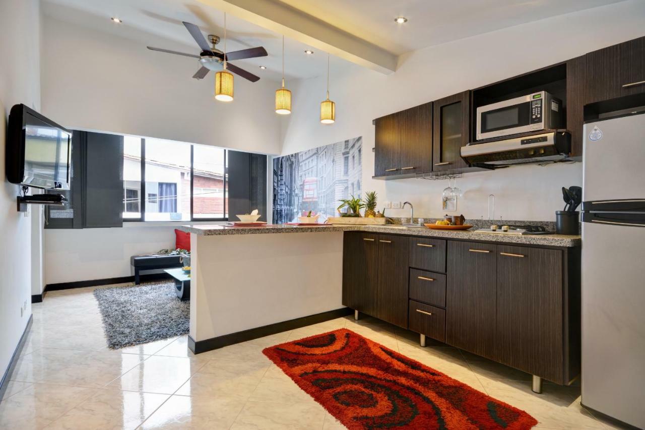 Poblado Suites By Lifeafar Apartamento Medellín