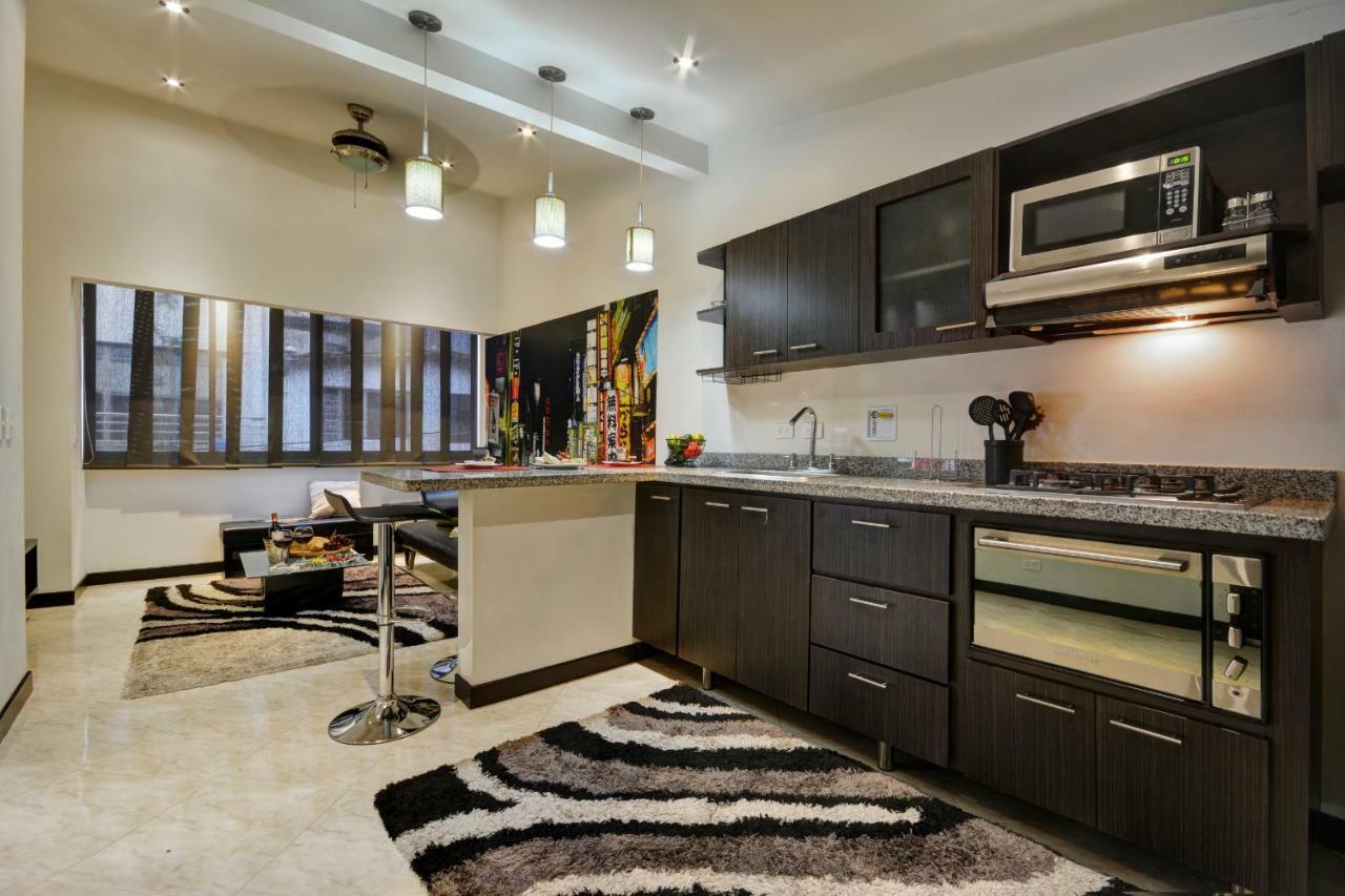 Poblado Suites By Lifeafar Apartamento