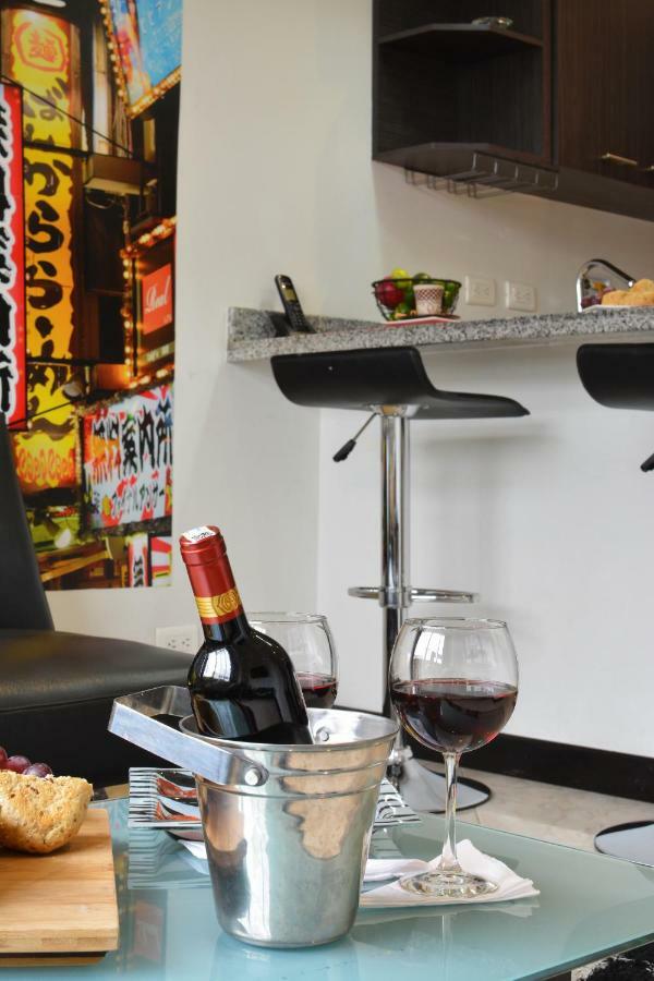 Poblado Suites By Lifeafar