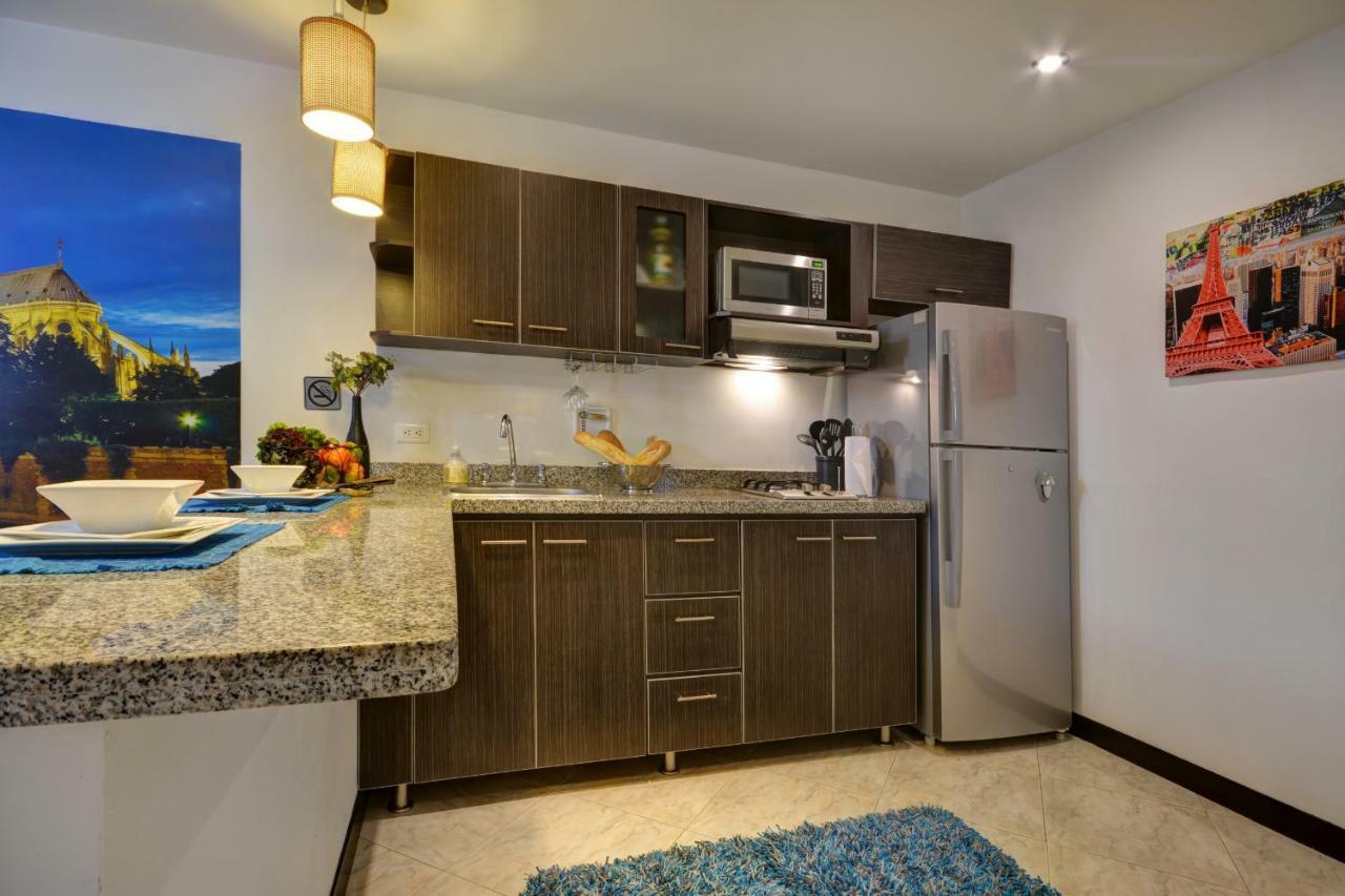 Apartamento Poblado Suites By Lifeafar