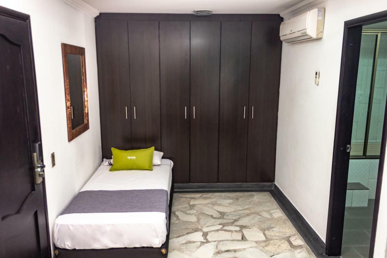 Calasanz Real Hotel