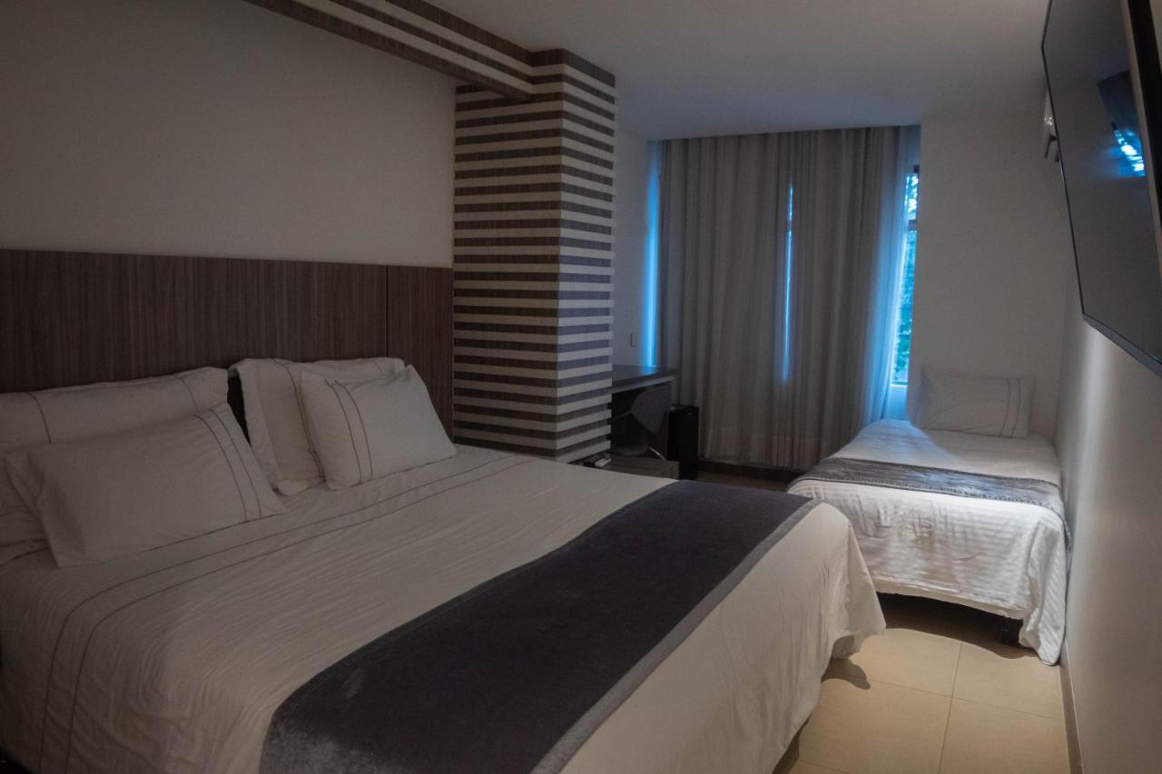 Park 42 Apartasuites