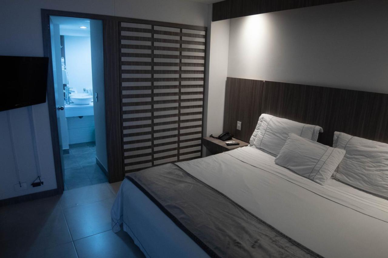 Park 42 Apartasuites 3* Medellín