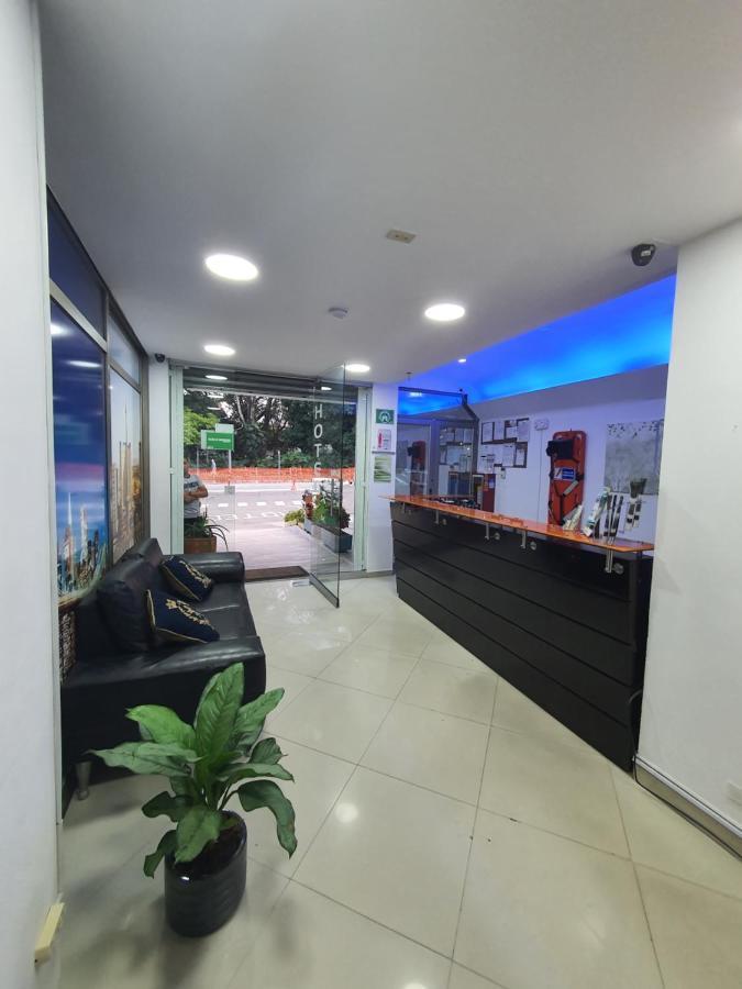 Laureles Park Hotel 3*