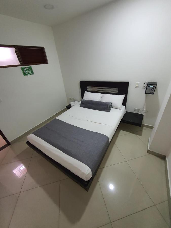 Hotel Laureles Park 3*