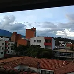 34 Bello Apartamento En La Mejor Zona De Medellin Laureles Estadio 2 Hab 2 Banos