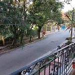 Apartamento cerca Mall La Central y Estación Tranvía