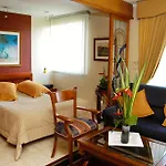 Aparta Hotel La Provincia