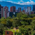 Beautiful Apartment UltraFast Internet /El Poblado