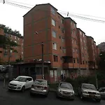 APARTAMENTO 201 AMPLIO Y CÓMODO Medellin 90 MTS