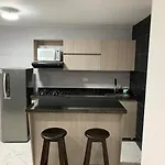 Apartamento Cerca A Plaza Mayor En Medellin