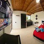 Cozy Apartment In The Poblado San Lucas