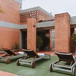 Travelers Orange Suites