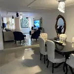 Hermoso apartamento en el barrio el poblado de medellin, exclusivo y elegante