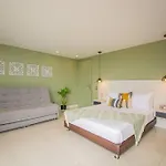 Cozy Studio, fast internet, Poblado, parking