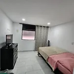 Hermoso apartaestudio calle del tranvía