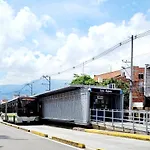 Cerca Al Barrio Laureles Con Jacuzzi Privado