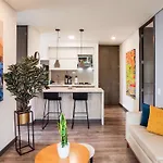 Edificio Class Suites