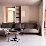 Topá House