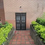 Hermoso Condominio En Medellin, Laureles