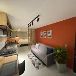 Agradable Y Moderno Aparta Estudio Con Aire Acondicionado