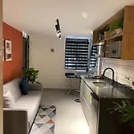 Agradable Y Moderno Aparta Estudio Con Aire Acondicionado