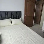 Elegante Y Amplio Apartamento