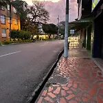 Aparta estudio amoblado 4 Medellín, San Joaquín