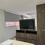 Moderno Loft Poblado Con Vista A Las Montanas 1712