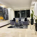 Apartamento Moderno Sector Exclusivo De Medellin Colombia