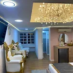 Nuevo Y Lujoso Apartamento Por El Lleras