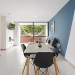 Modern apartment in an exclusive area of Medellín.