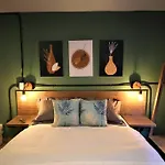 Apartamento Privado Con Patio Interno One103 By Roots Rentals