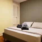 Apto Mejor Zona De Laureles 2 Habitaciones Mas Estudio