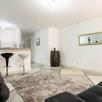 Apartamento En Conquistadores -Medellin