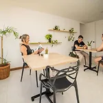 Descansa Y Explora Habitacion Privada En Medellin C