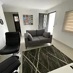Acogedor Apartamento A 5 Minutos Del Parque Comercial El Tesoro En El Poblado
