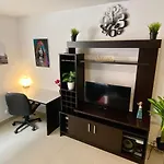 Moderno 2 Habitaciones 2 Cuadras Del La 70 Wfh