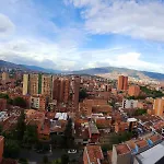 Apartamento Con Parqueadero Y Vista A La Ciudad