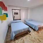 Apartamento En Los Colores Estadio 201-401-501
