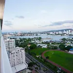Beachfront Luxury Apartment In Bocagrande