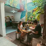 Hostal Pura Vida la 70