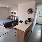 Elegante Y Moderno Apt Cerca Del Tesoro Y Provenza By Hoost