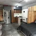 Apartaestudio En El Corazon De Medellin